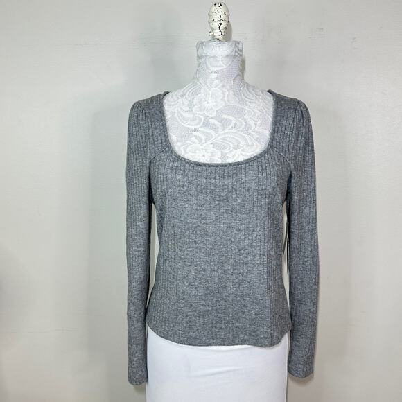 1. State Scoop Neck Ribbed Sweater Gray Keyhole Back Women Medium NWT NYE - Picture 1 of 11